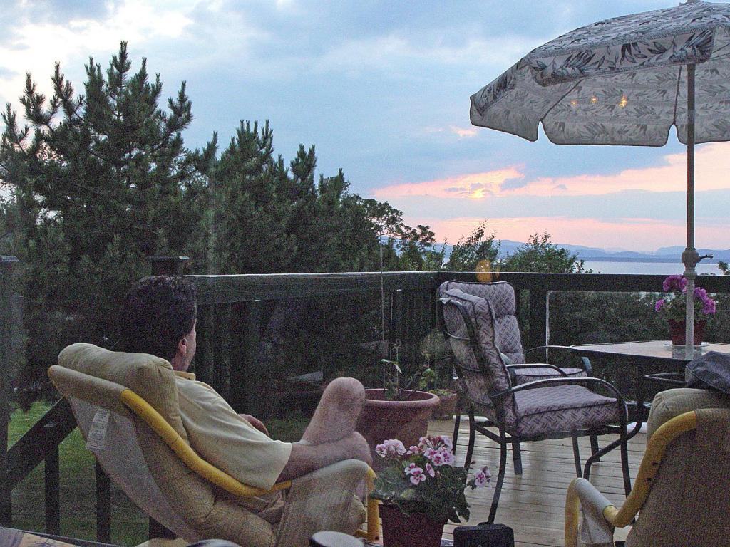 Gite La Halte Du Verger Bed And Breakfast Rivière-du-Loup Exteriér fotografie