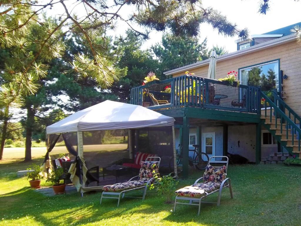Gite La Halte Du Verger Bed And Breakfast Rivière-du-Loup Exteriér fotografie