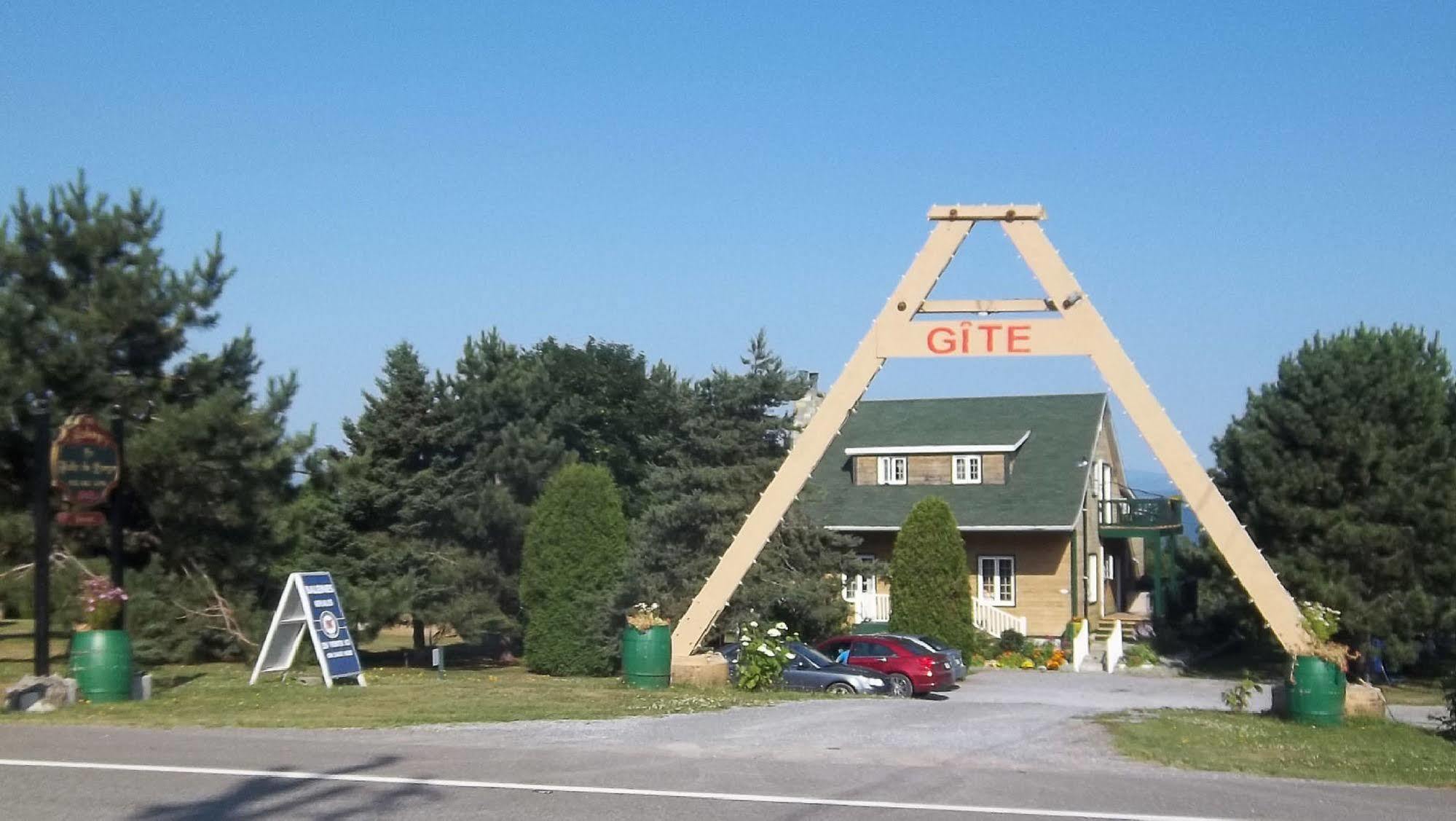Gite La Halte Du Verger Bed And Breakfast Rivière-du-Loup Exteriér fotografie