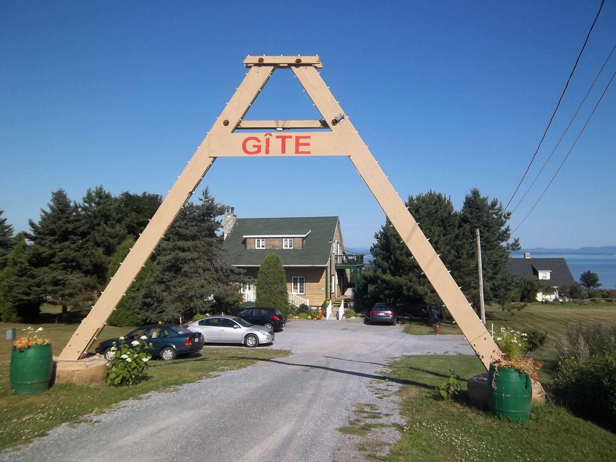 Gite La Halte Du Verger Bed And Breakfast Rivière-du-Loup Exteriér fotografie